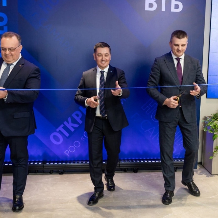 В Самарской области начал работу новый флагманский офис банка ВТБ